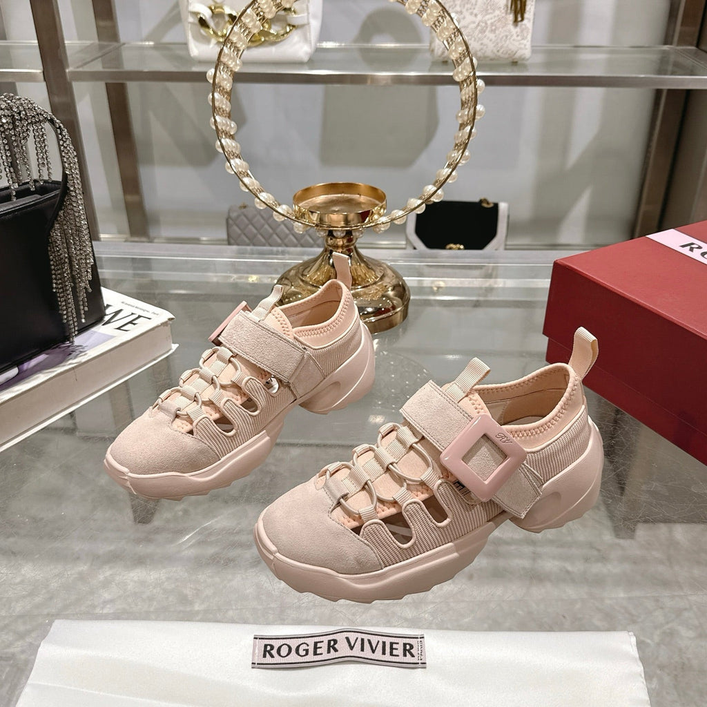 R-Sneakers
