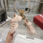 R-Sneakers