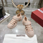 R-Sneakers