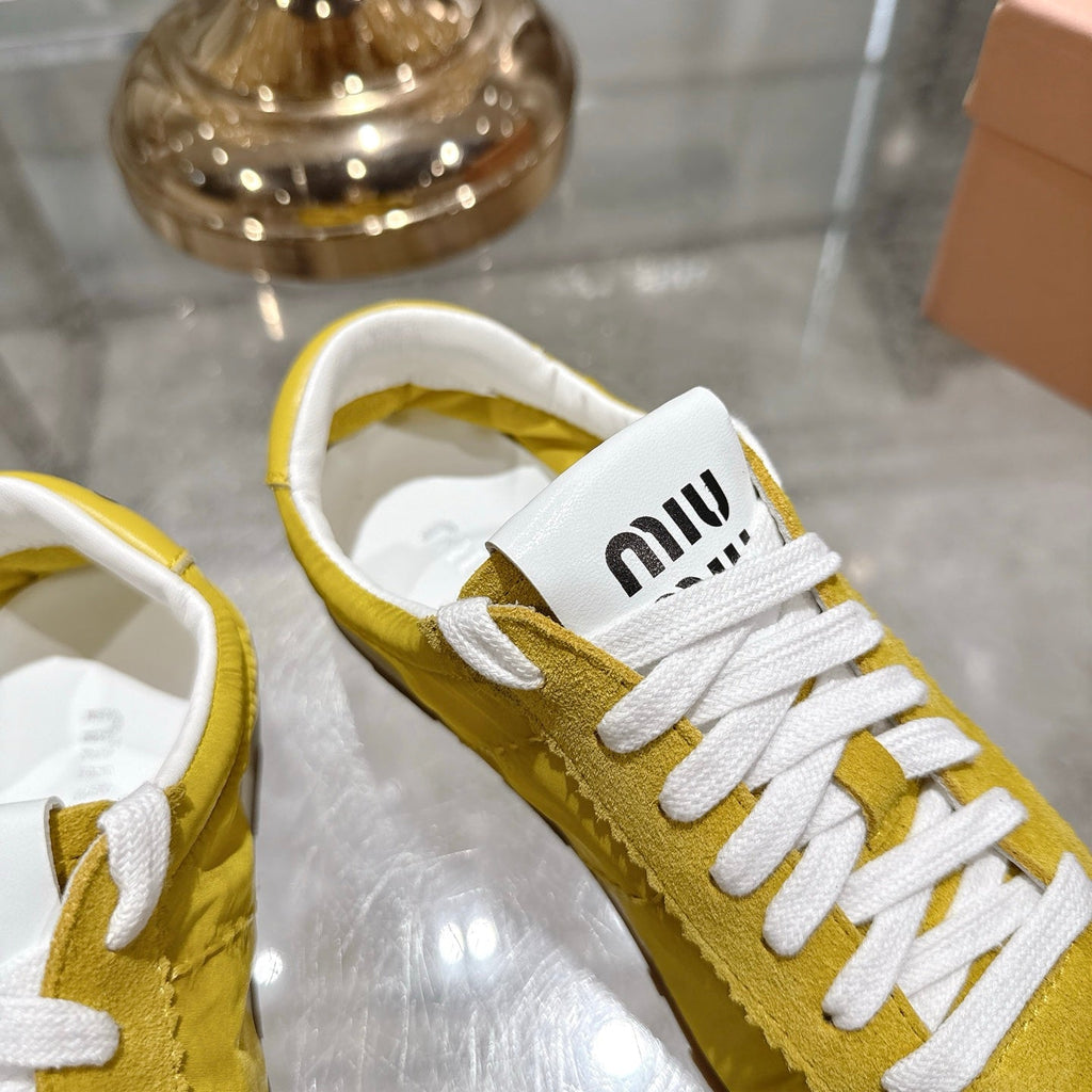 M-Sneakers