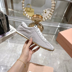 M-Sneakers