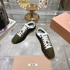 M-Sneakers
