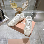 M-Sneakers