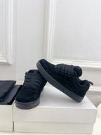 S-Sneakers