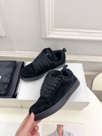 S-Sneakers