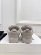 S-Sneakers