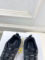 D-Sneakers