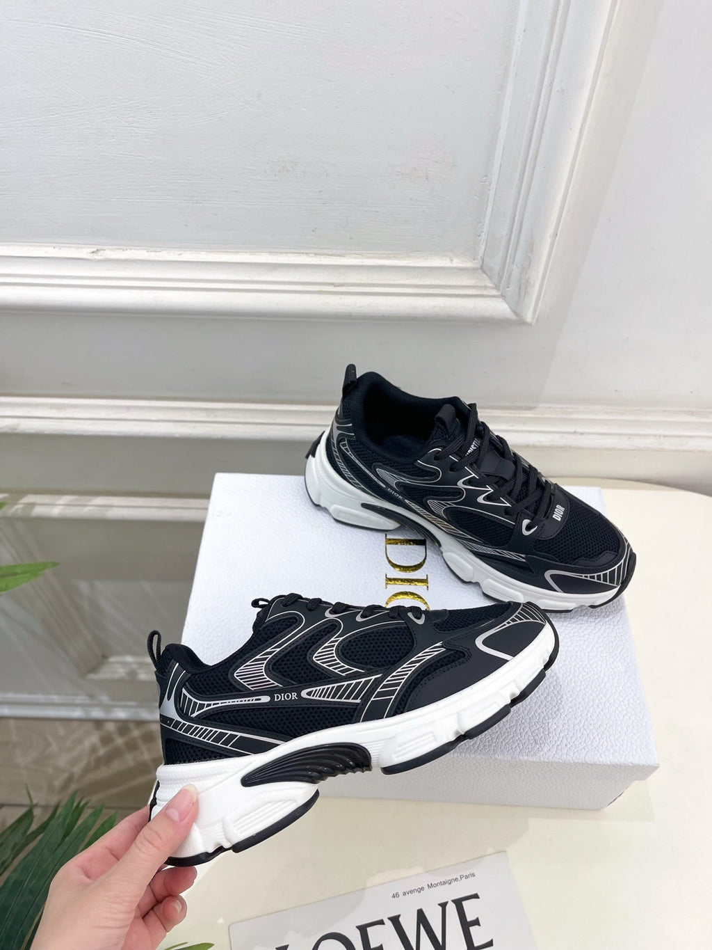 D-Sneakers