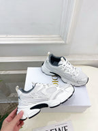 D-Sneakers
