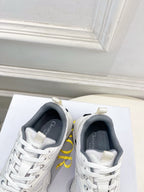 D-Sneakers