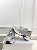 D-Sneakers