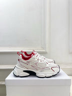 D-Sneakers
