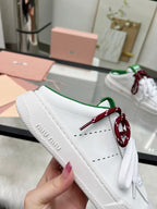 M-Sneakers