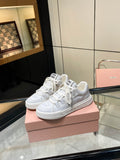 M-Sneakers